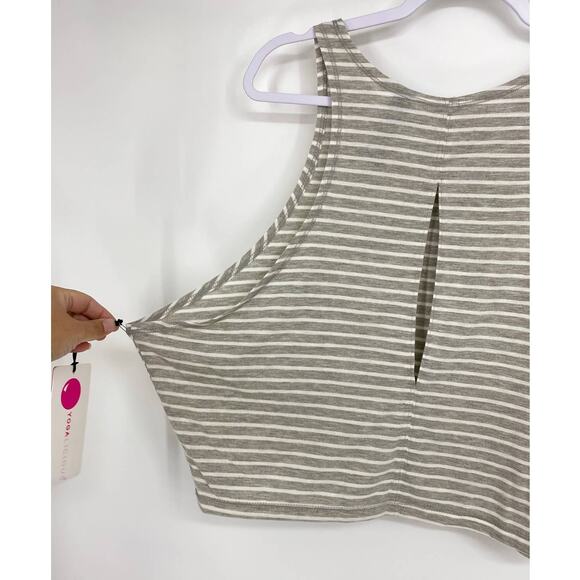 Yogalicious Womens Slit Back Heather Gray White Striped Tank Top NEW Large - Picture 3 of 9